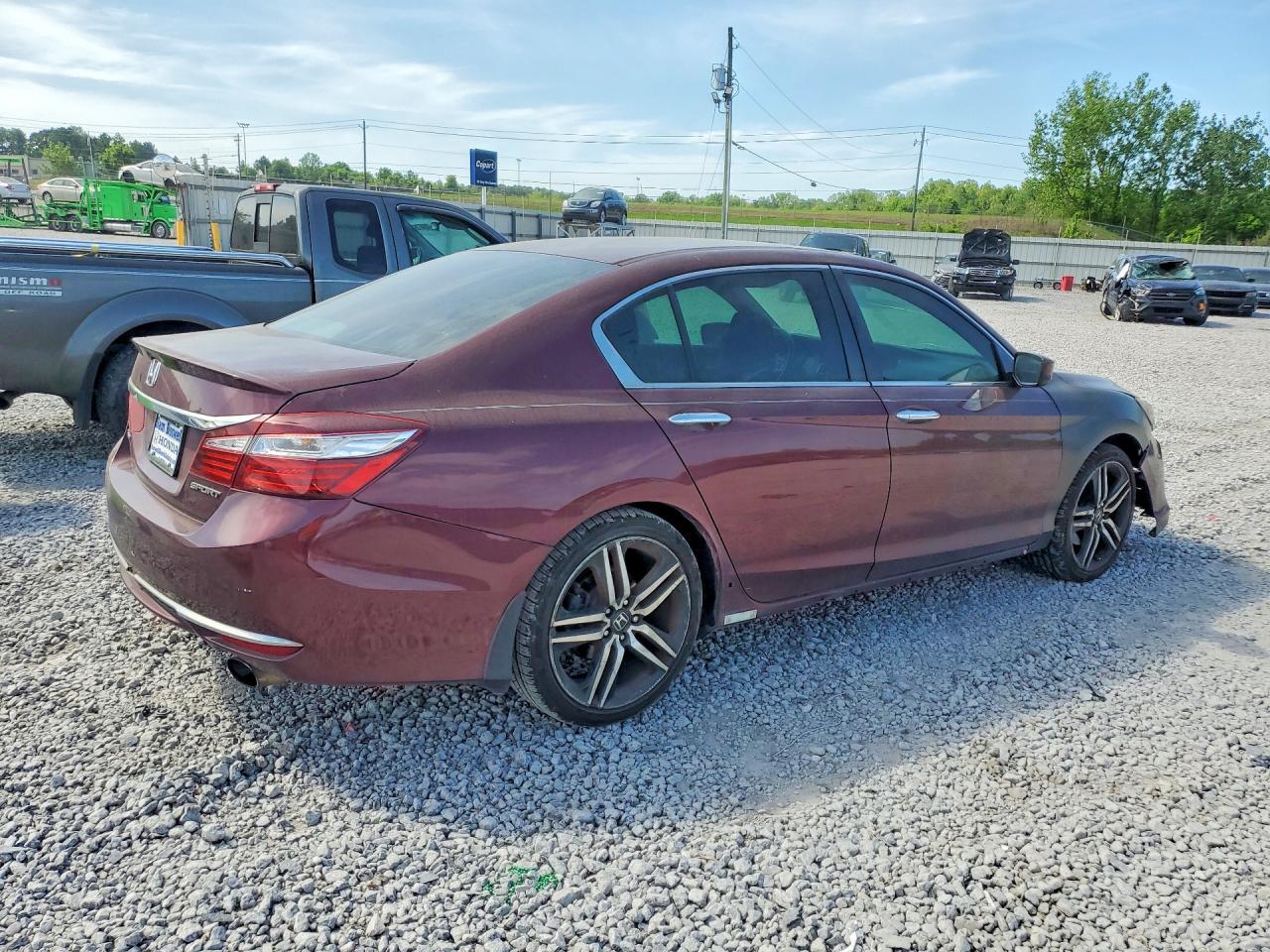 2016 Honda Accord Sport - Image 3
