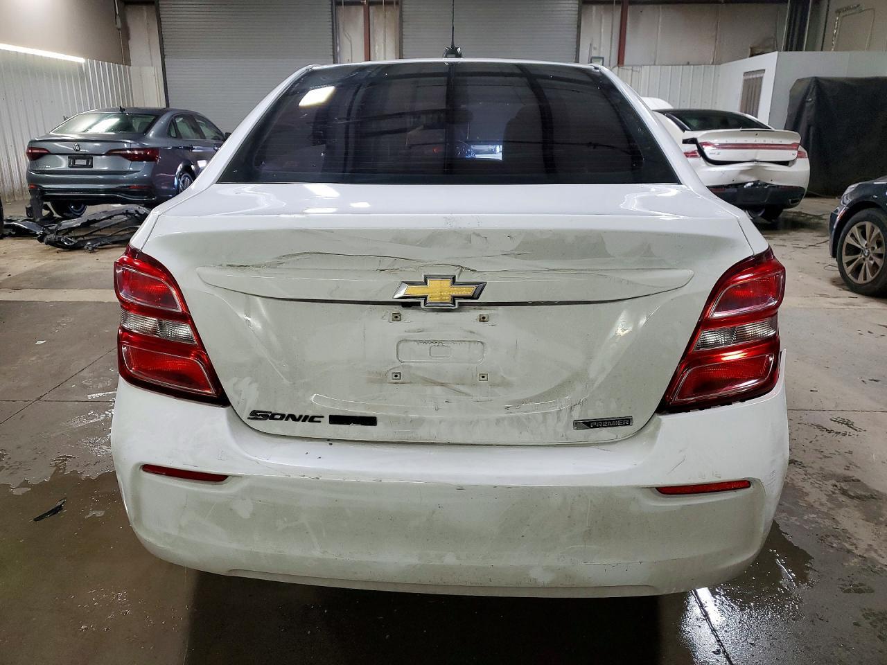 2019 Chevrolet Sonic Premier - Фото 6