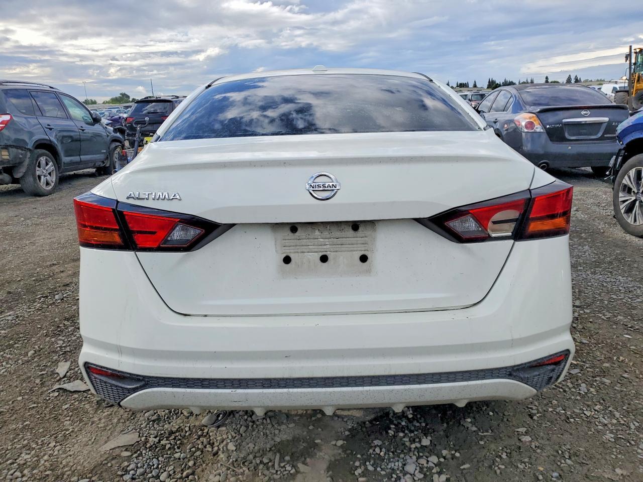 2019 Nissan Altima 2.5 S - Фото 6