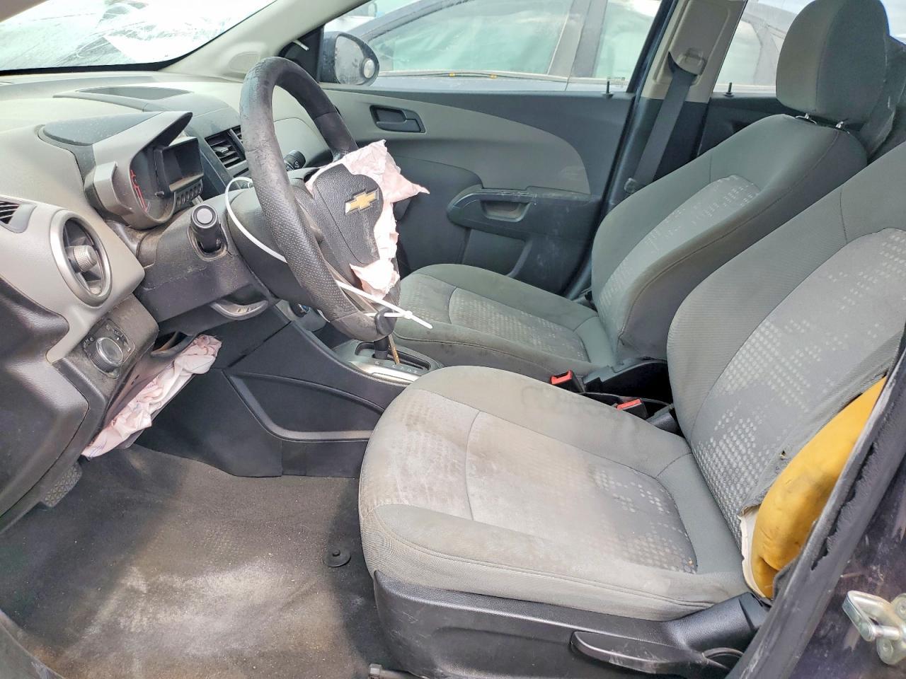 2016 Chevrolet Sonic - Фото 7