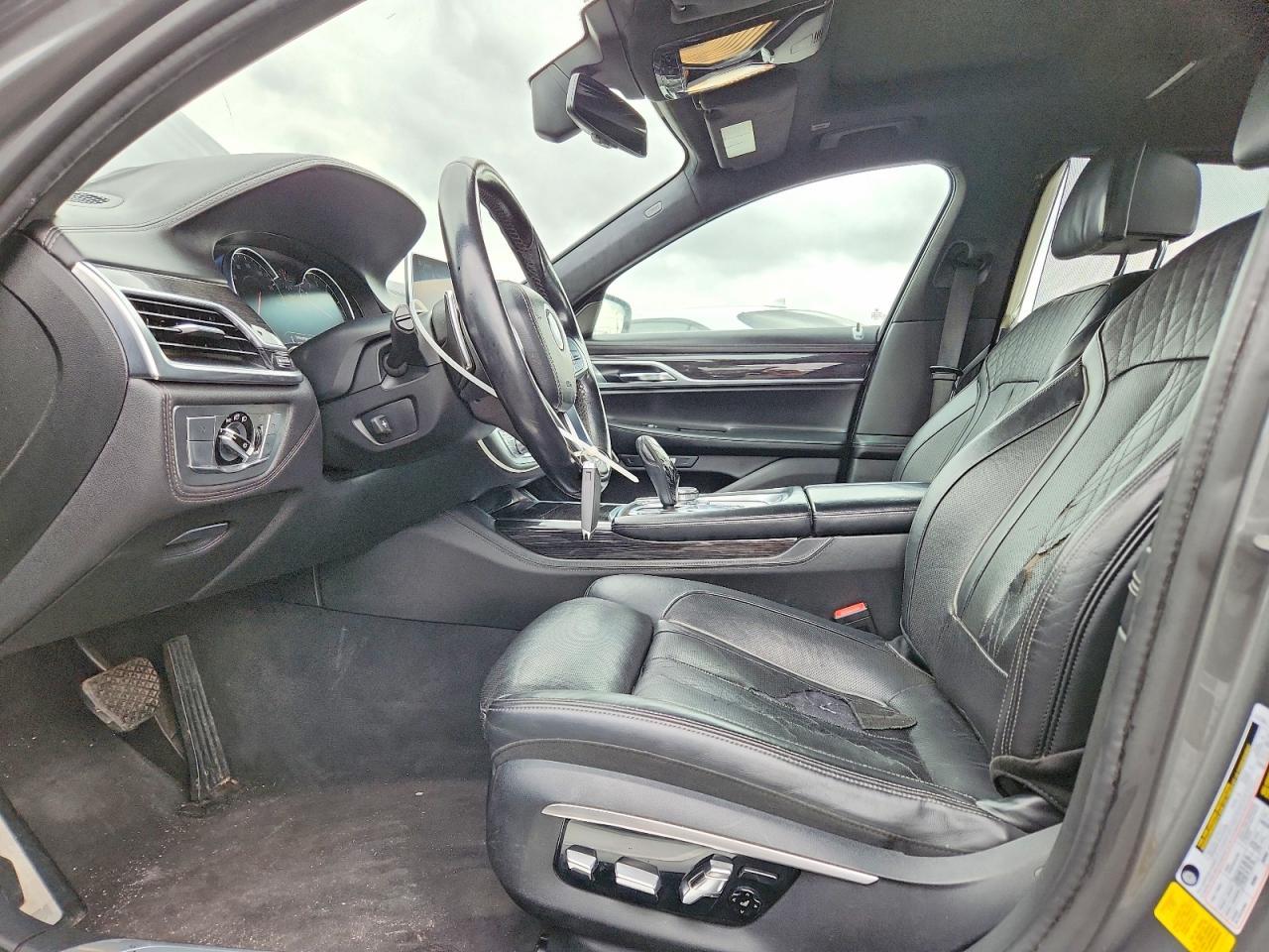 2016 BMW 740 I - Фото 7