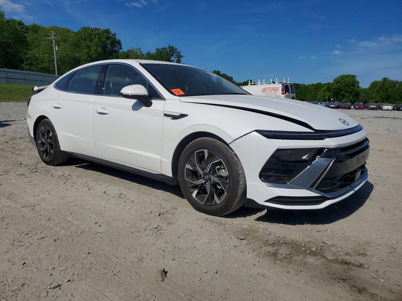 2025 Hyundai Sonata Sel - Image 4