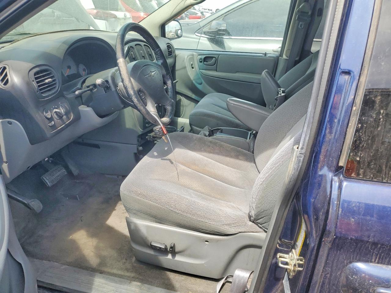2005 Chrysler Town & Country Touring - Фото 7