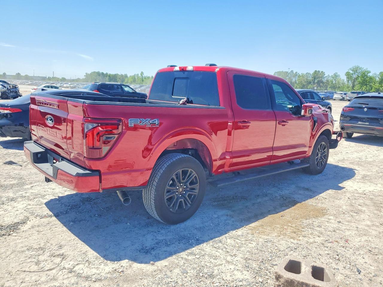 2025 Ford F150 Platinum - Image 3