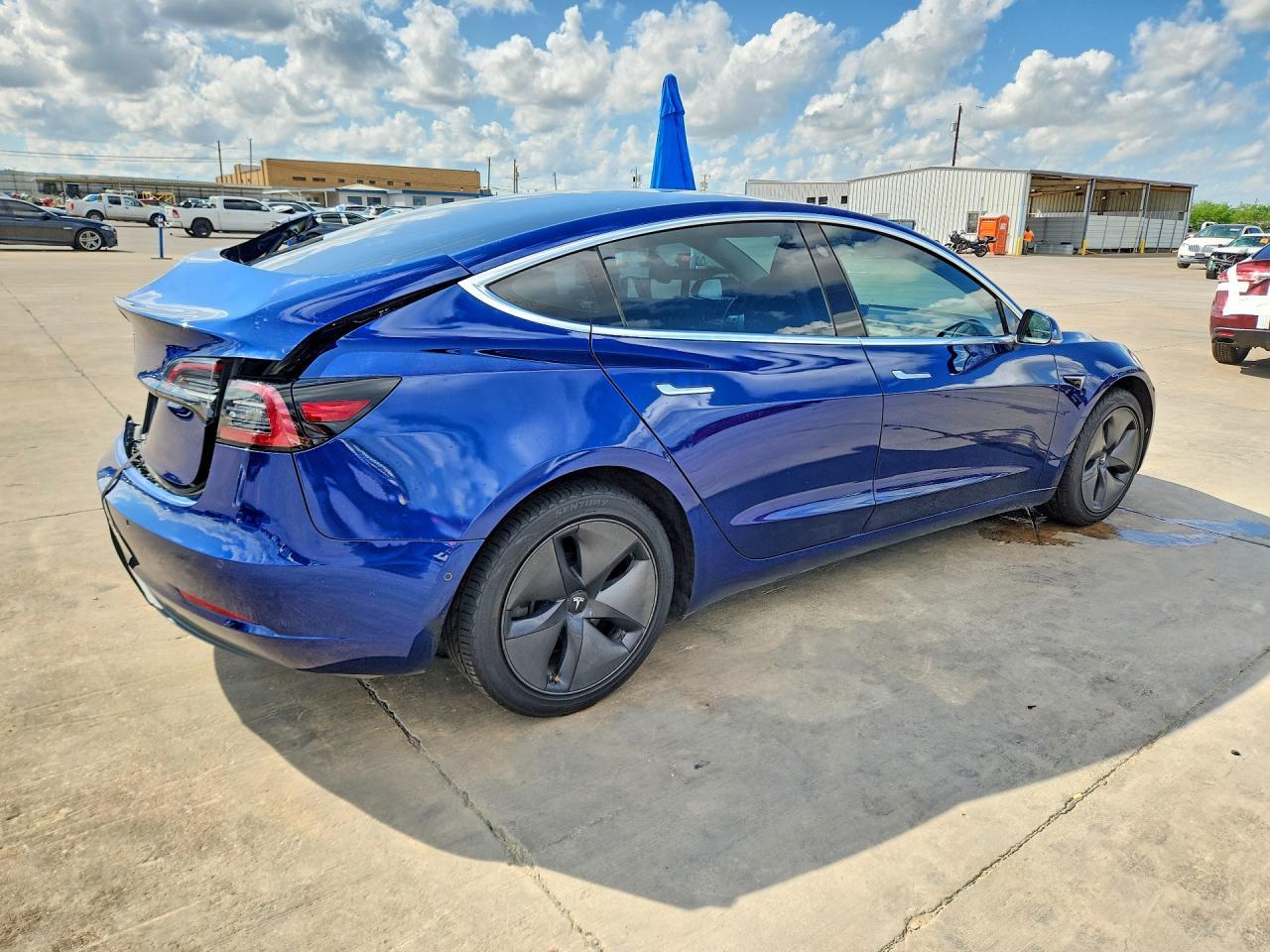 2020 Tesla Model 3 - Фото 3