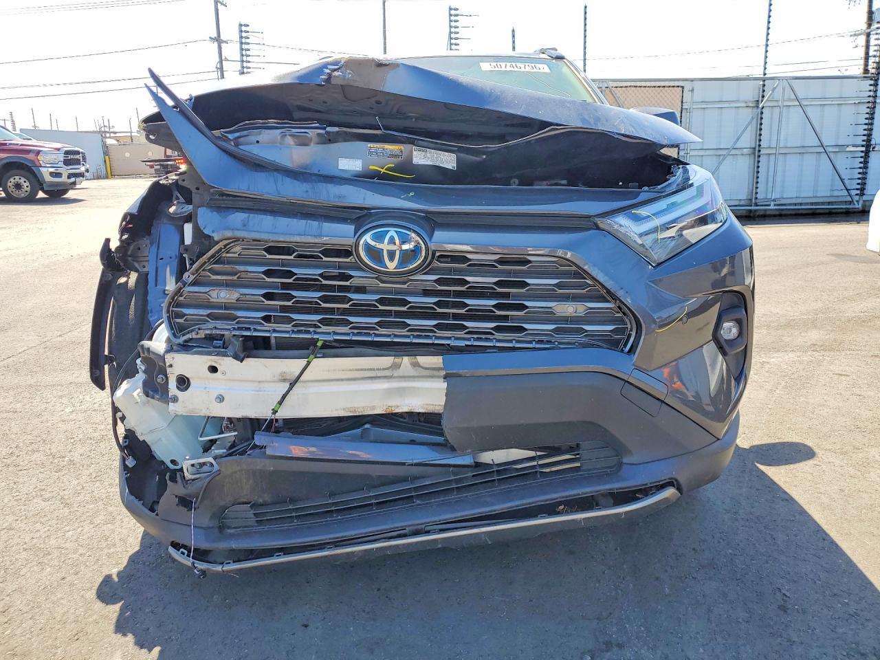 2022 Toyota Rav4 Hybrid Limited - Image 5