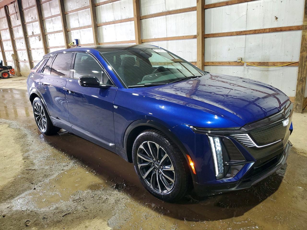 2025 Cadillac Lyriq Sport - Фото 4