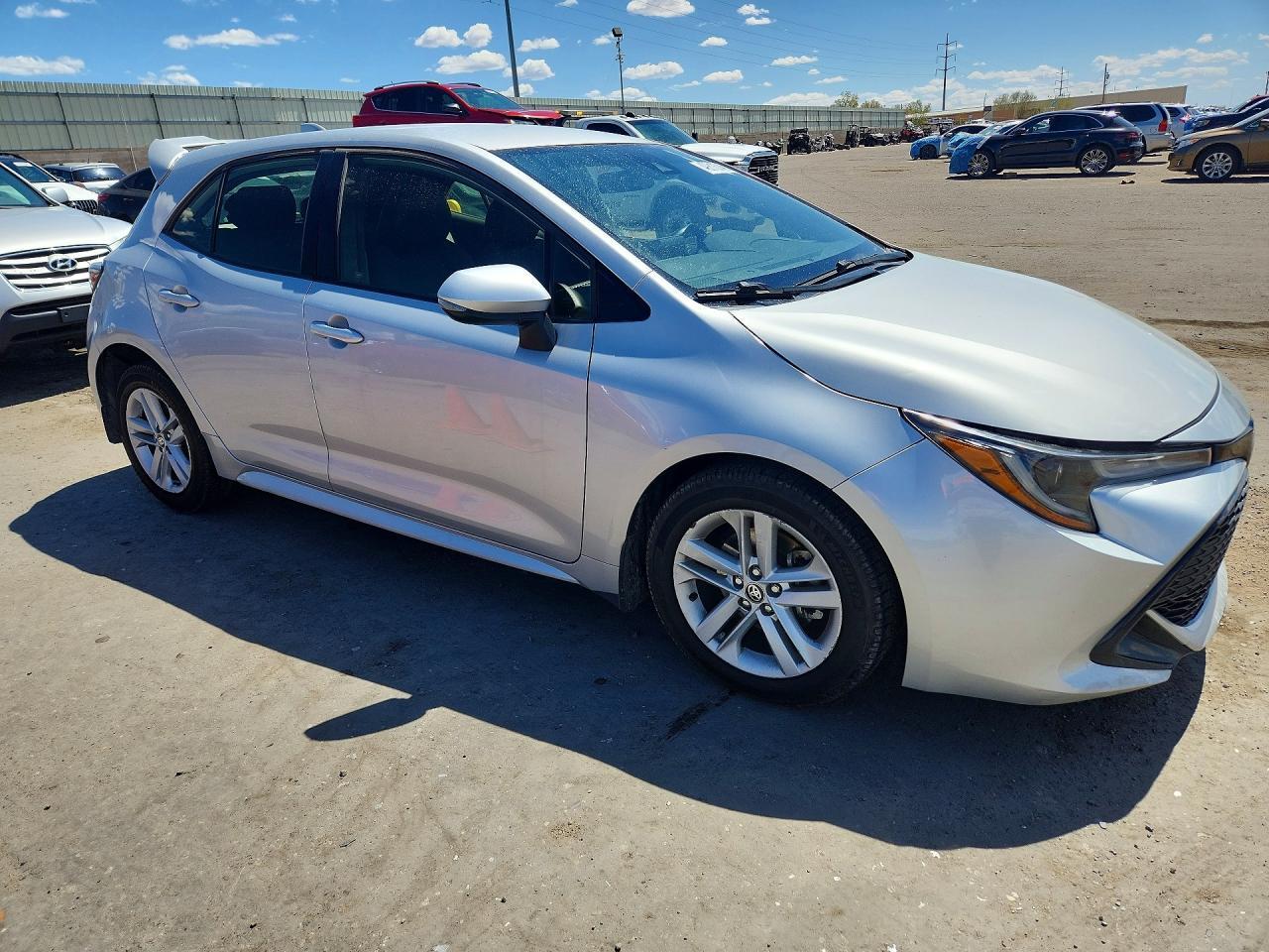 2020 Toyota Corolla Hatchback Se - Фото 4