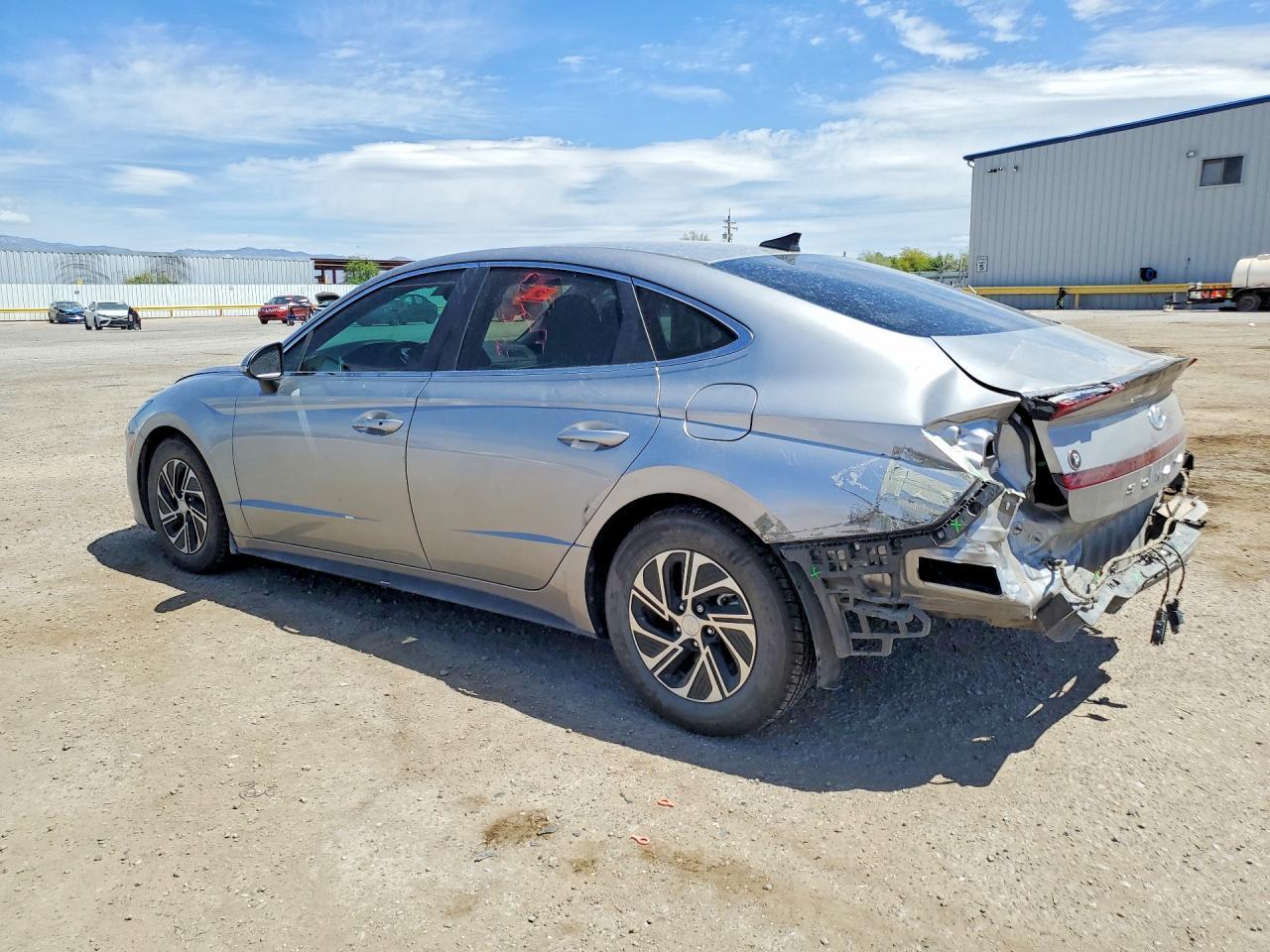 2021 Hyundai Sonata Hybrid Blue - Image 2