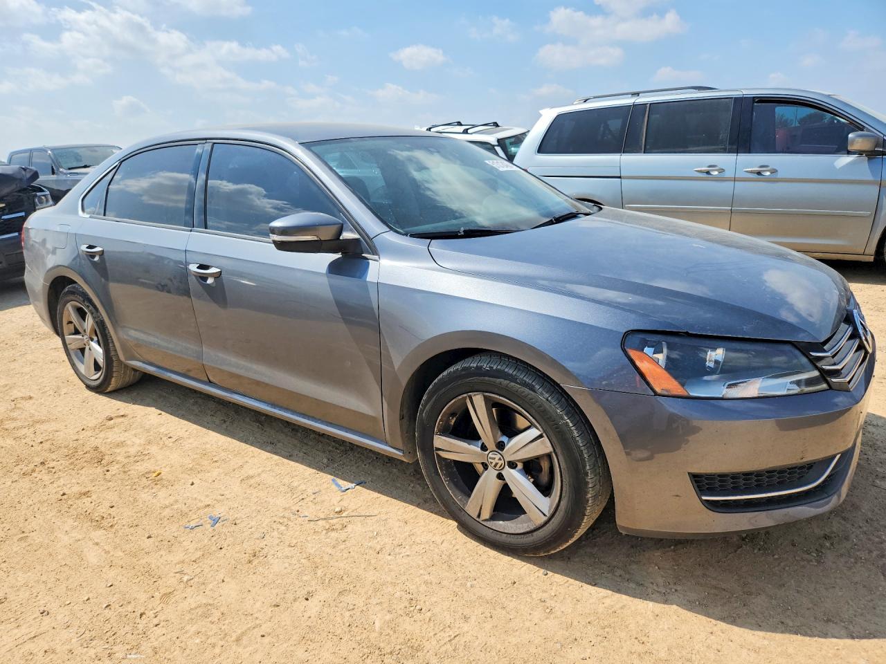 2014 Volkswagen Passat Se - Фото 4