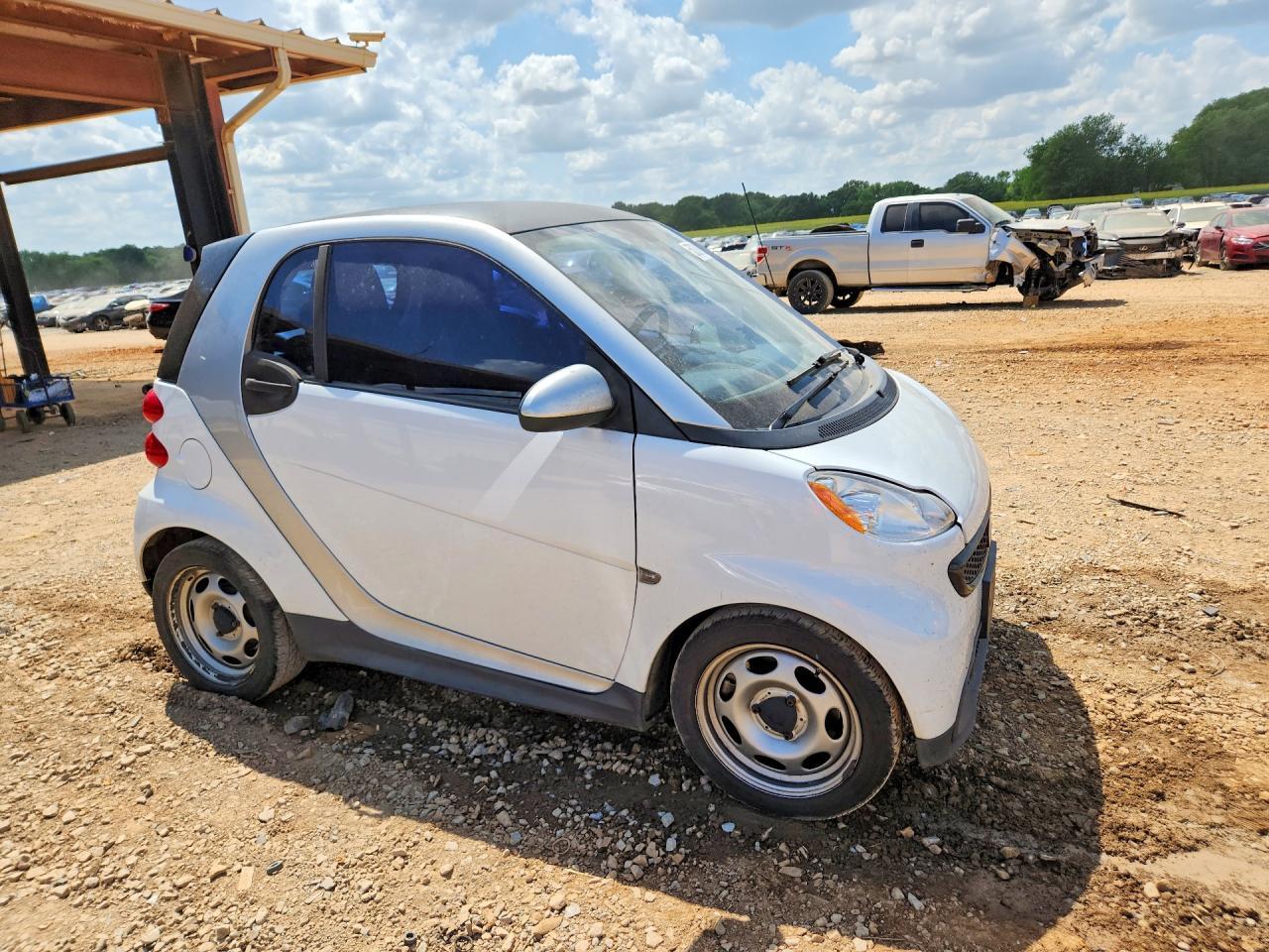 2015 Smart Fortwo Pure - Image 4