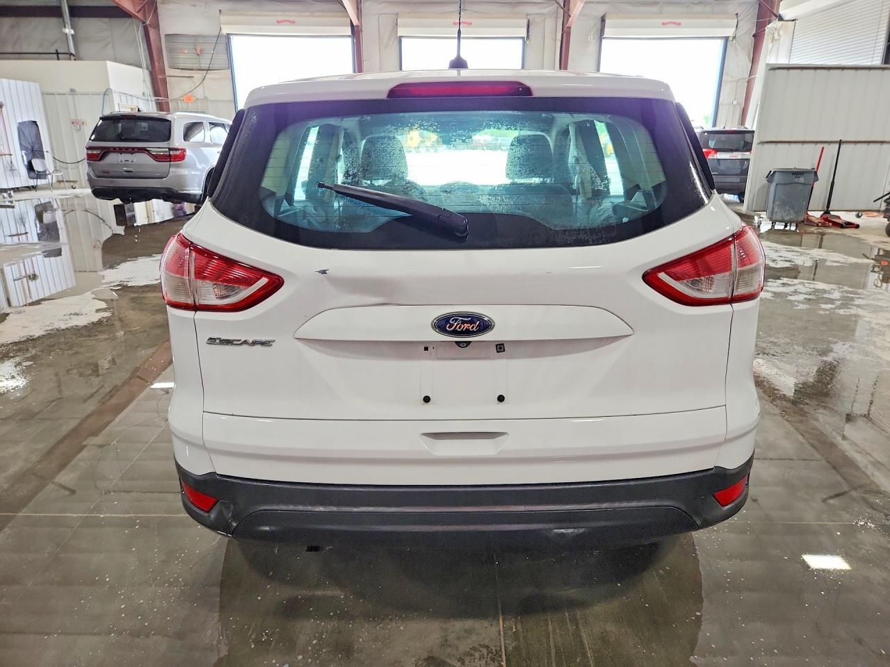 2016 Ford Escape S - Фото 6