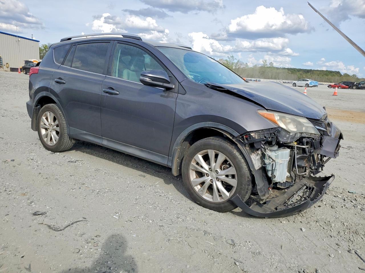 2015 Toyota Rav4 Limited - Image 4
