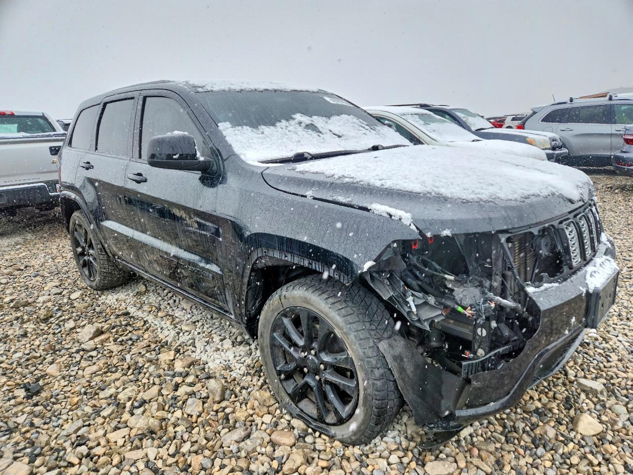 2018 Jeep Grand Cherokee Laredo - Image 4