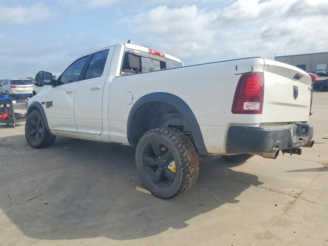 2019 Ram 1500 Classic Slt - Фото 2