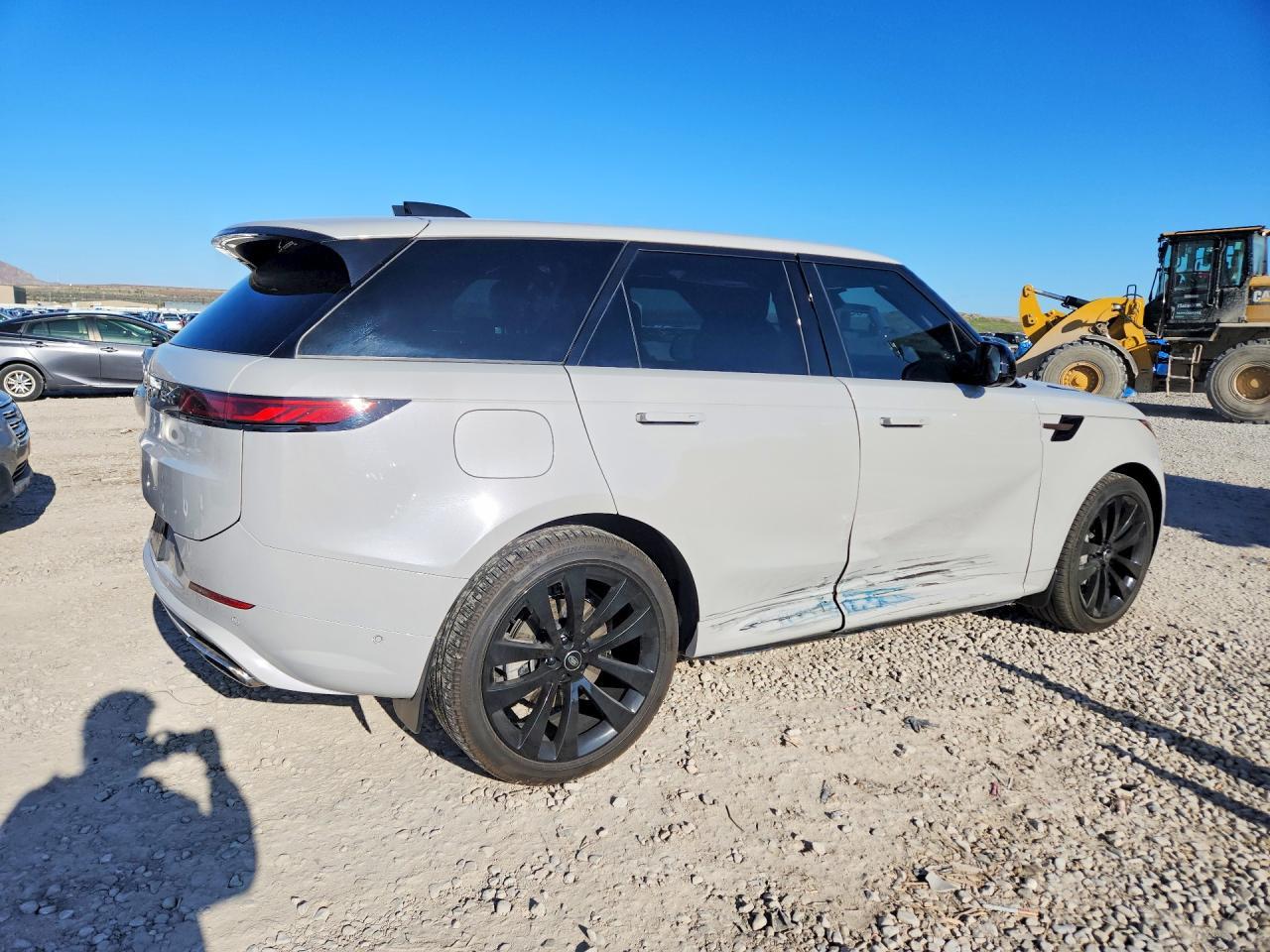 2025 Land Rover Range Rover Sport Dynamic Se - Image 3