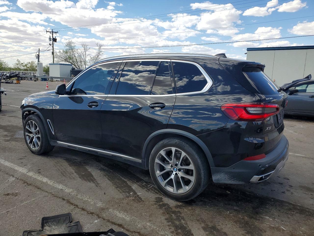 2019 BMW X5 xDrive40I - Фото 2
