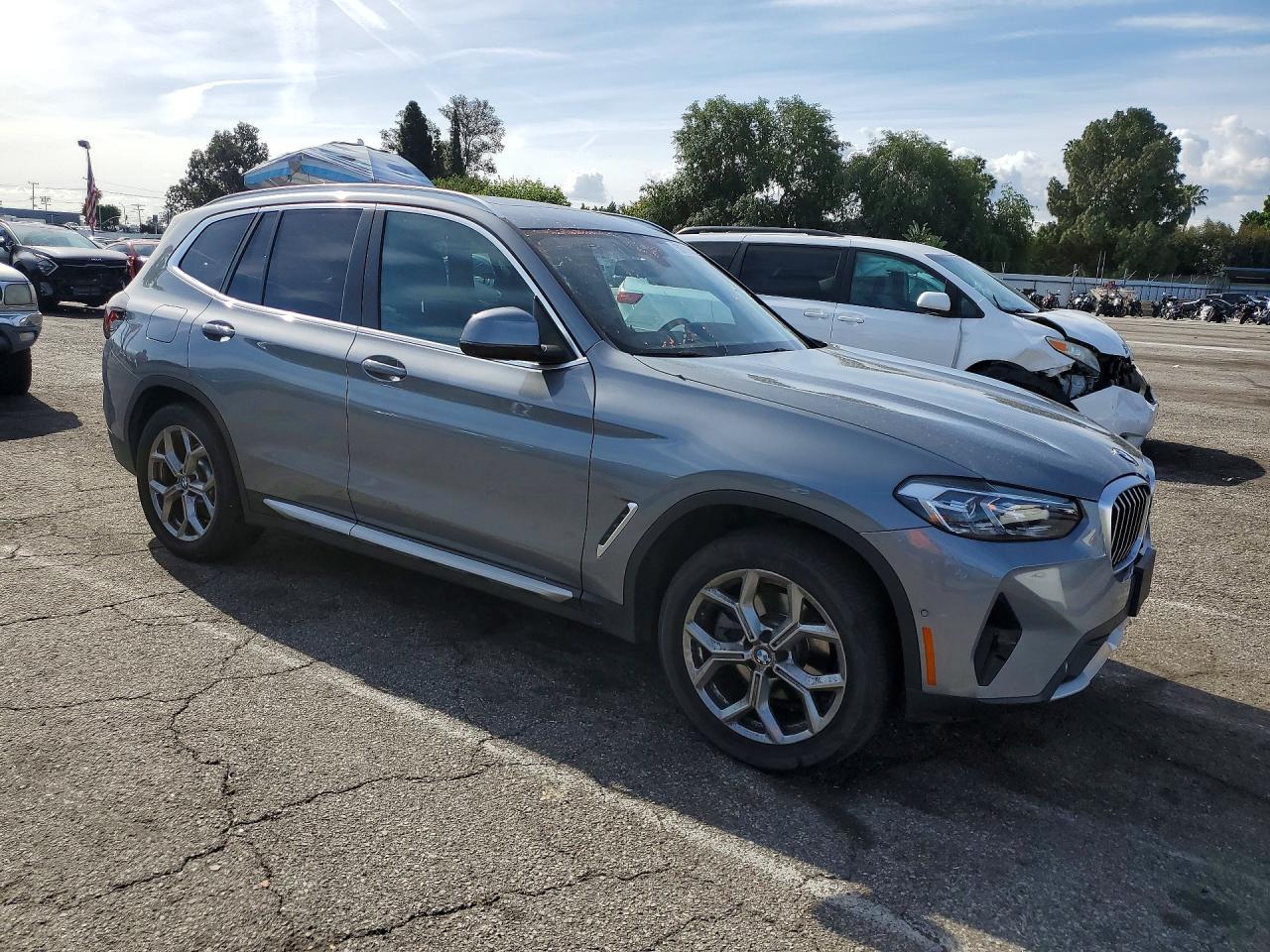 2024 BMW X3 Sdrive30I - Фото 4