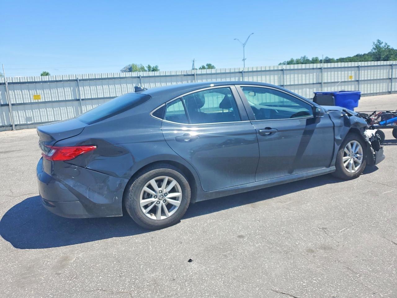 2025 Toyota Camry Le - Фото 3