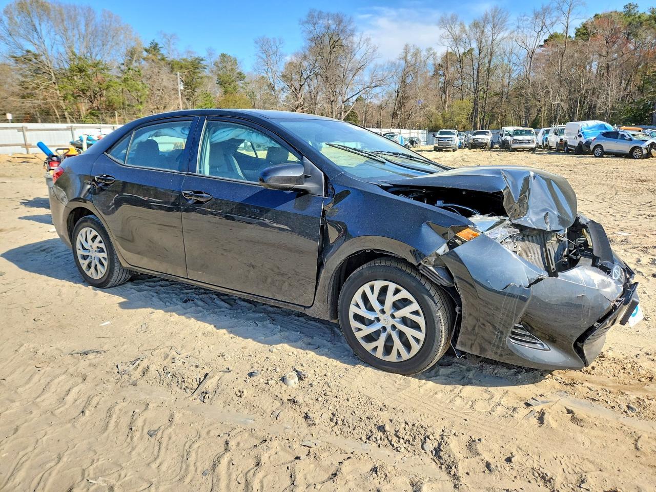 2017 Toyota Corolla Le - Image 4