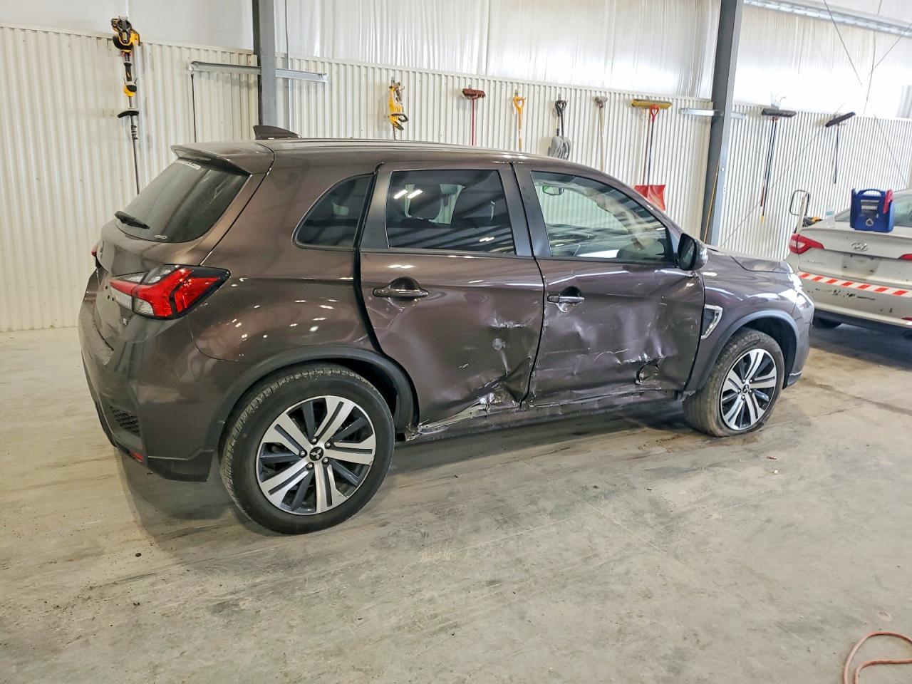 2024 Mitsubishi Outlander Sport S - Image 3