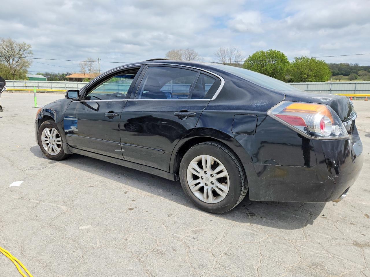2011 Nissan Altima 2.5 - Image 2