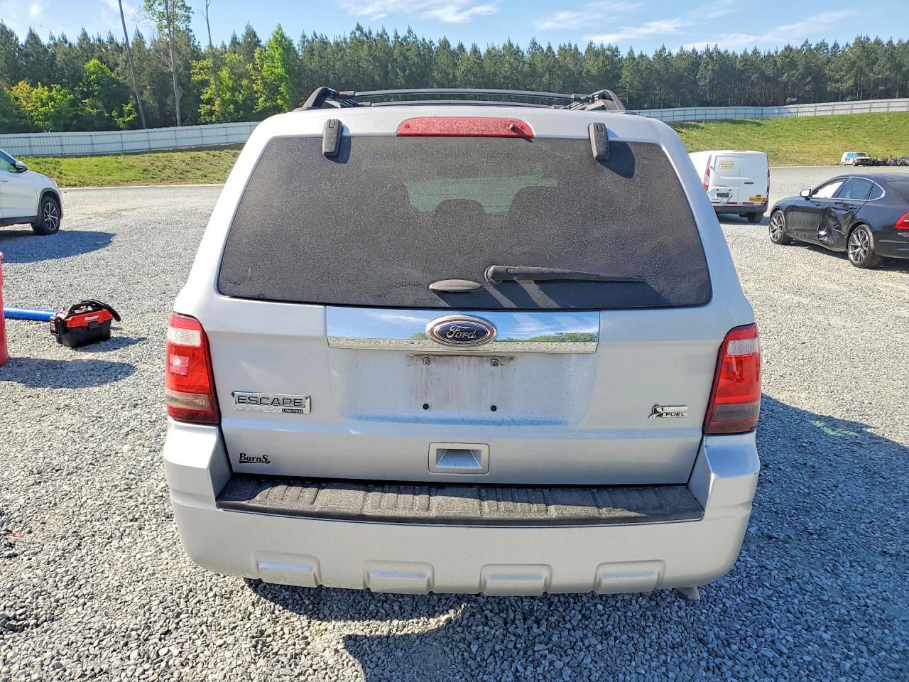 2012 Ford Escape Limited - Фото 6