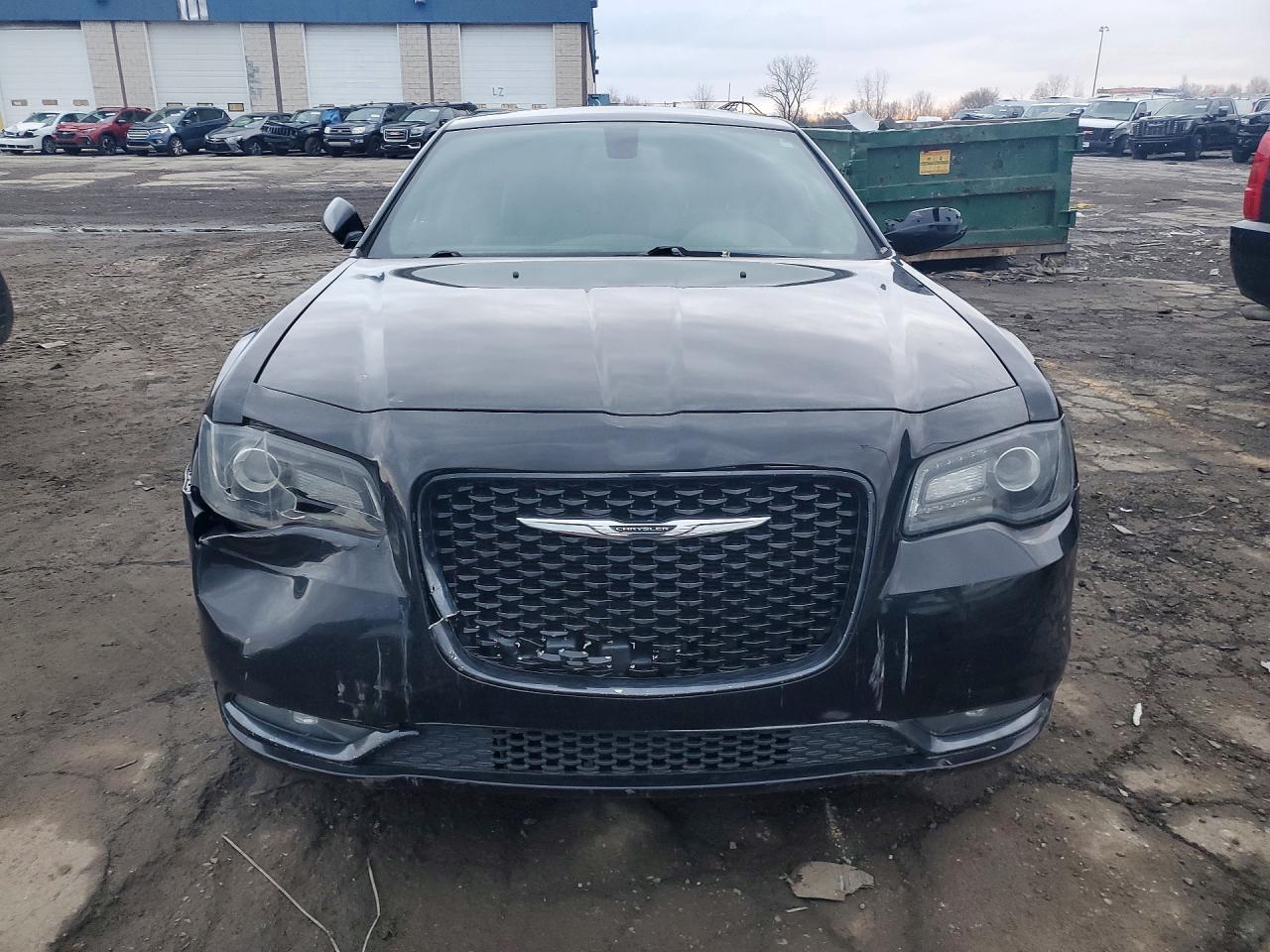 2016 Chrysler 300 S - Фото 5