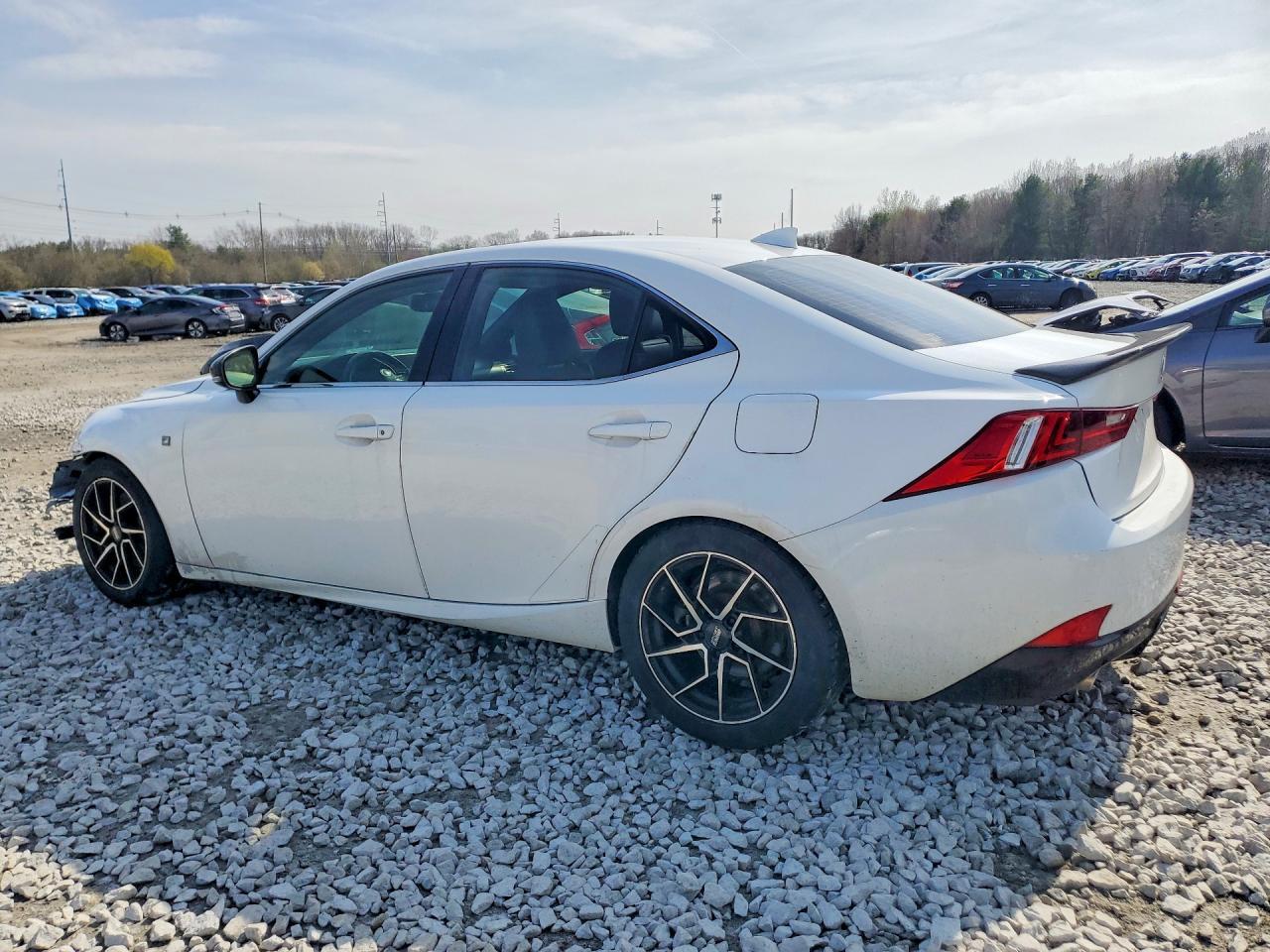 2016 Lexus Is 300 - Фото 2
