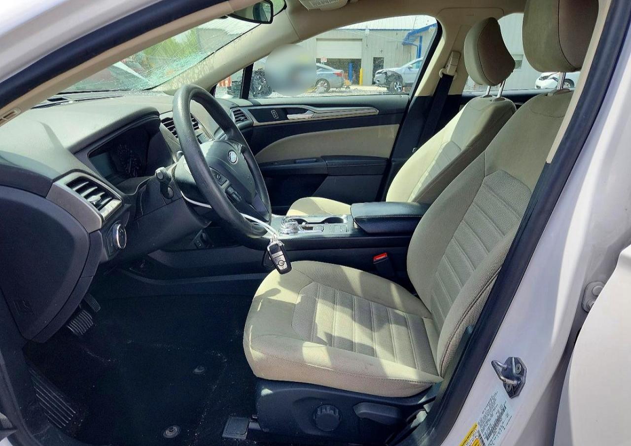 2020 Ford Fusion S - Image 7