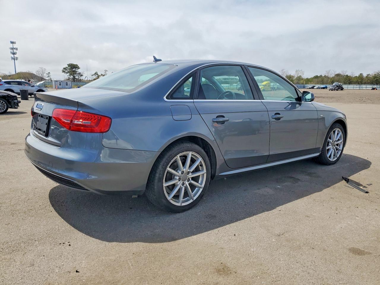 2015 Audi A4 Premium - Image 3