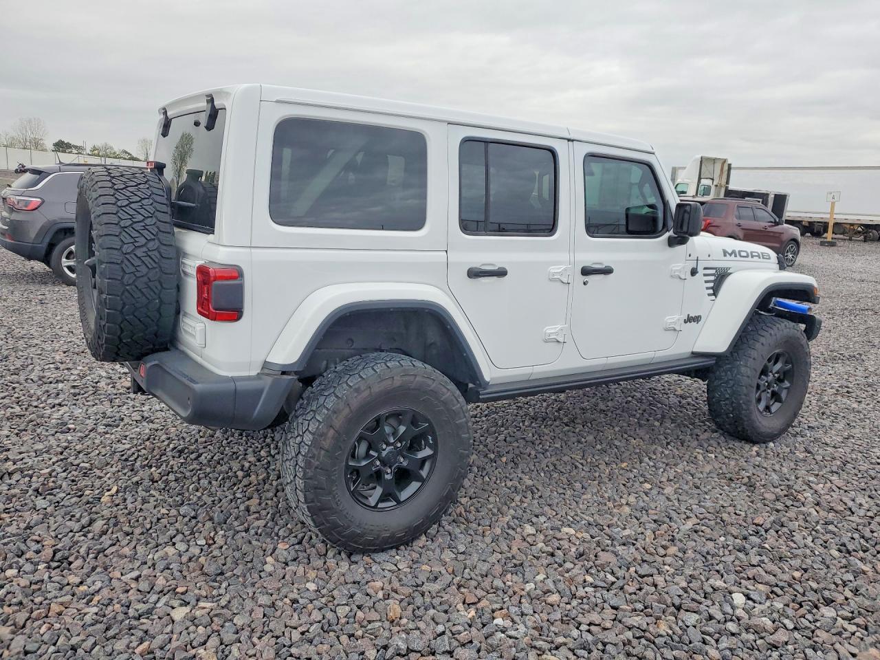 2019 Jeep Wrangler Unlimited Sahara - Фото 3
