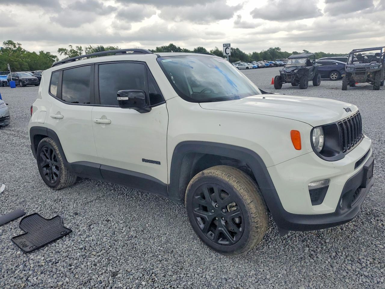 2023 Jeep Renegade Altitude - Image 4