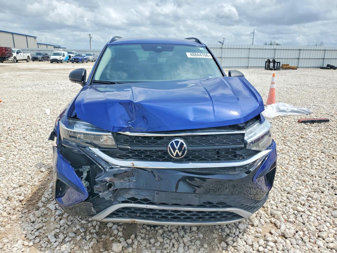 2023 Volkswagen Taos S - Фото 5
