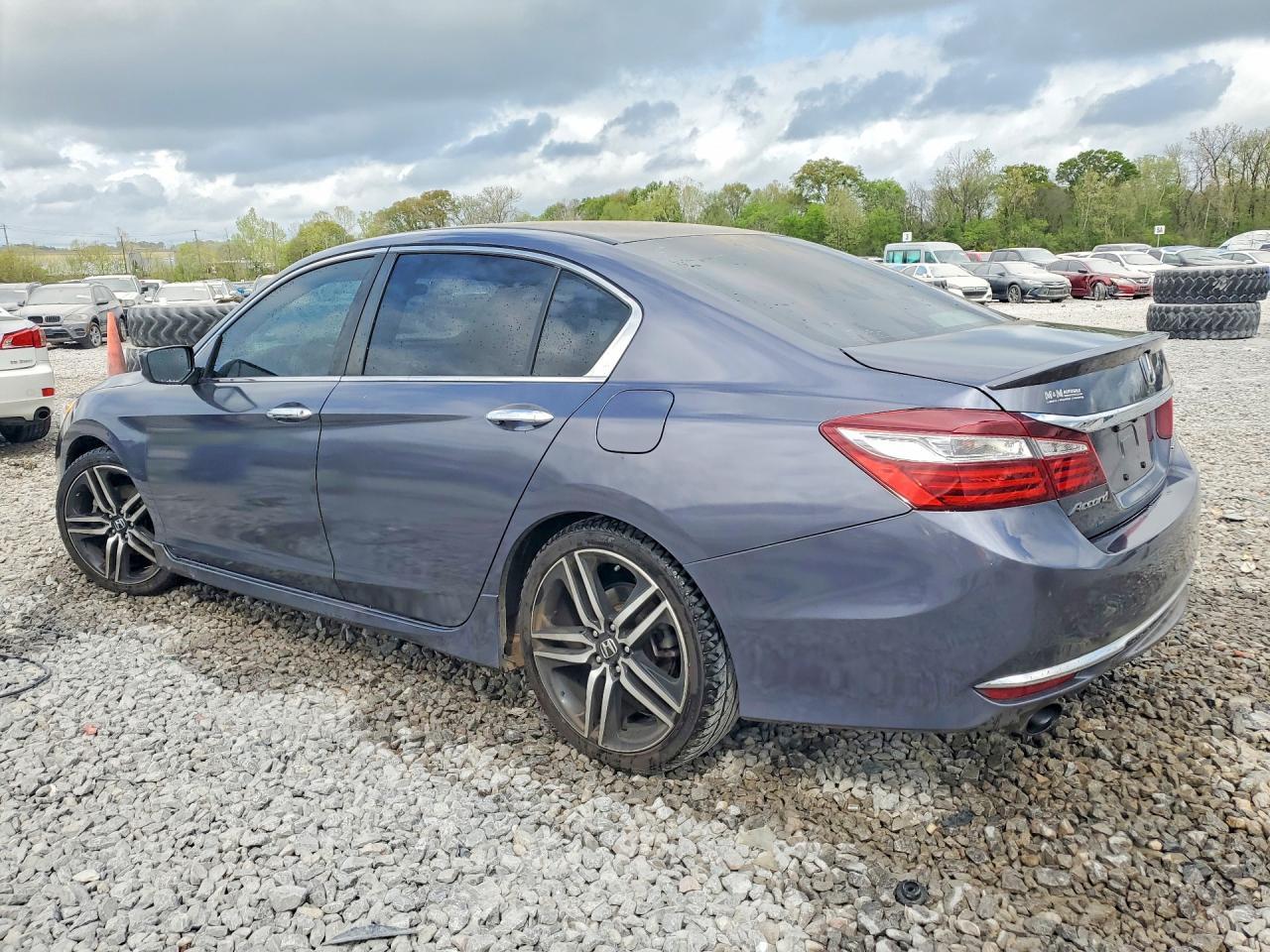 2017 Honda Accord Sport - Фото 2