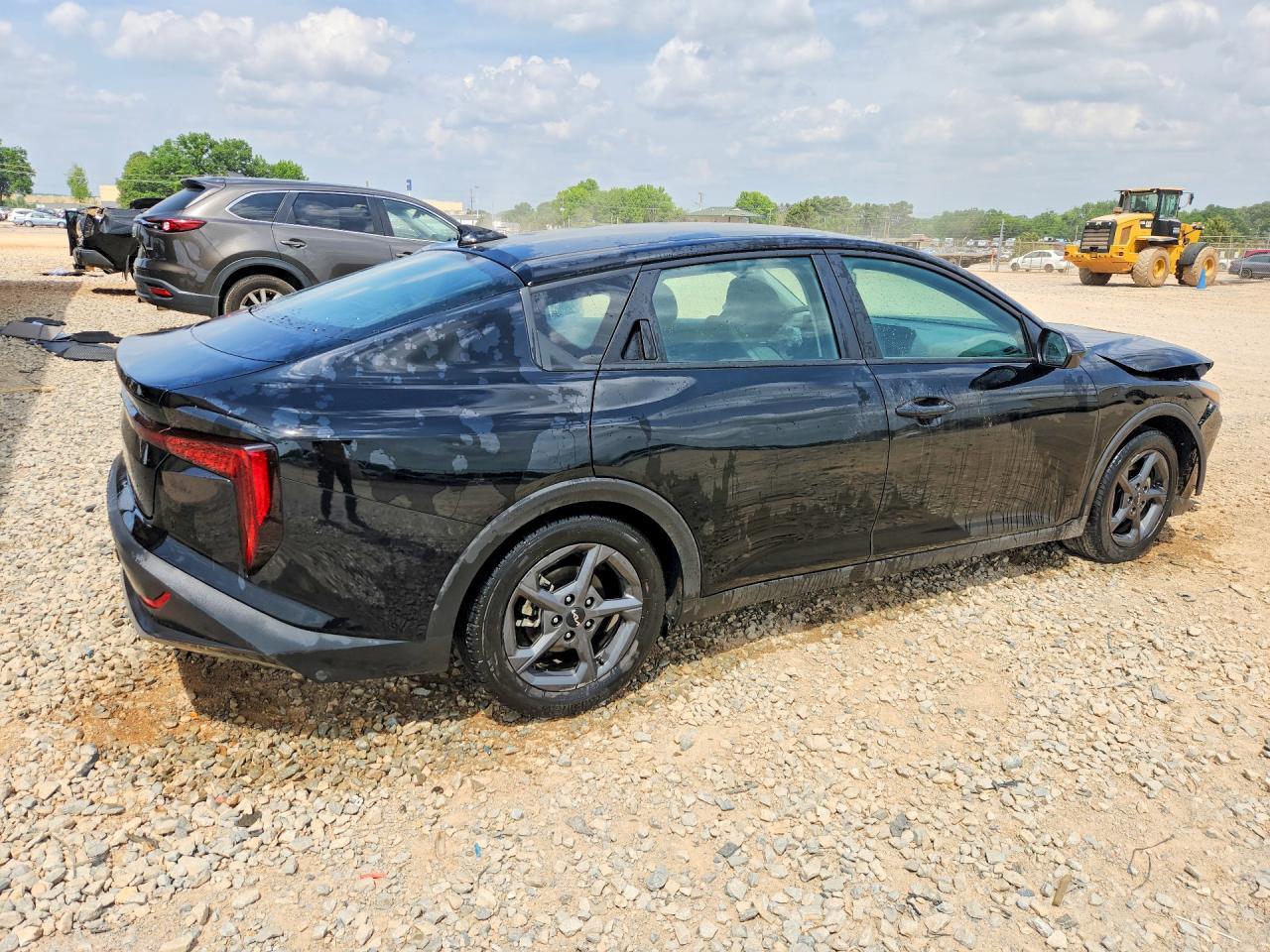 2025 Kia K4 Lxs - Image 3