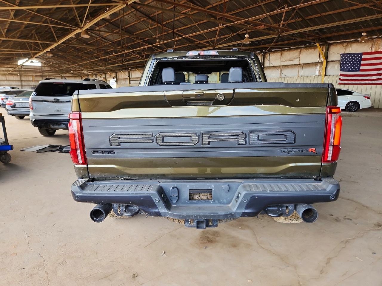 2025 Ford Raptor - Фото 6