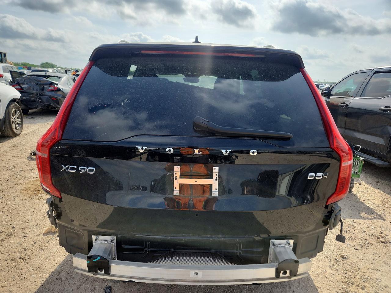 2025 Volvo Xc90 Core - Image 6