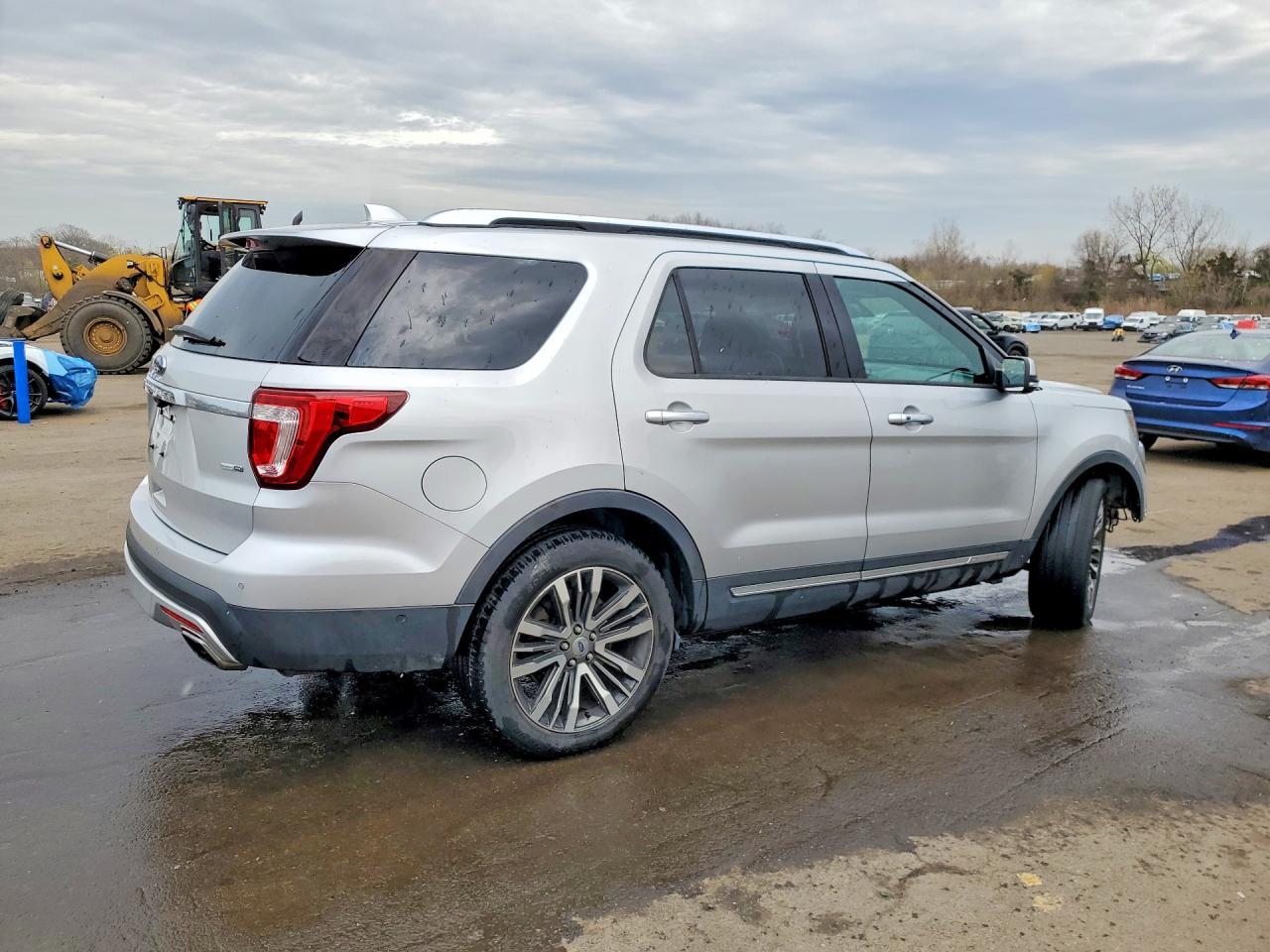 2017 Ford Explorer Platinum - Фото 3