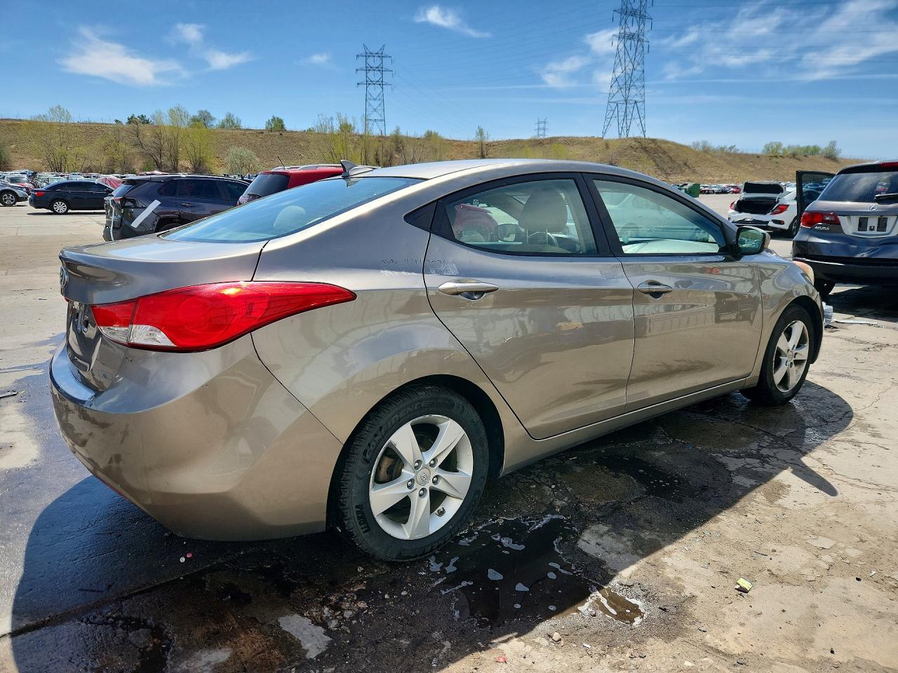 2013 Hyundai Elantra Gls - Фото 3