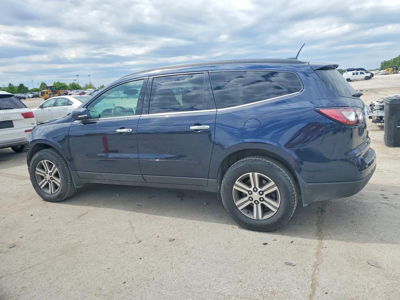 2017 Chevrolet Traverse Lt - Фото 2