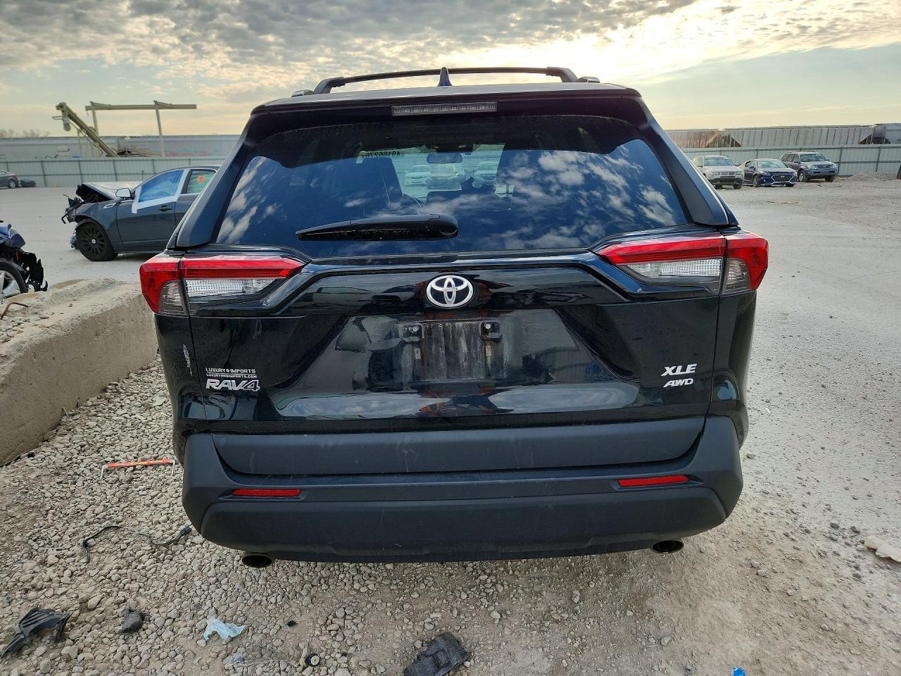 2021 Toyota Rav4 - Image 6