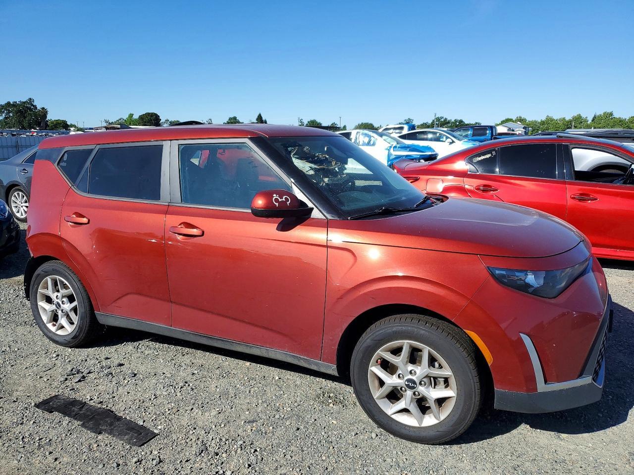 2023 Kia Soul Lx - Image 4