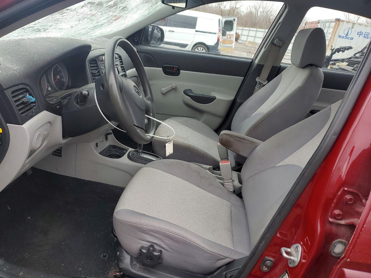2010 Hyundai Accent Gls - Фото 7