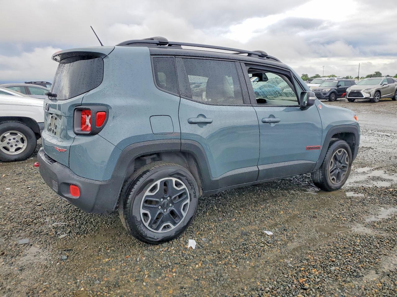 2016 Jeep Renegade Trailhawk - Фото 3