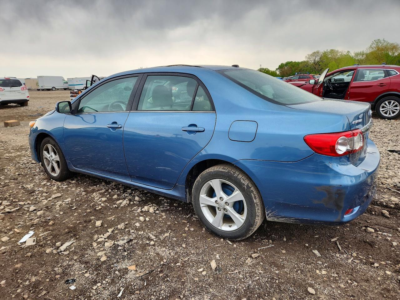 2013 Toyota Corolla Le - Image 2