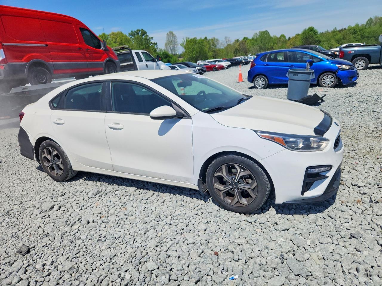 2020 Kia Forte Lxs - Фото 4