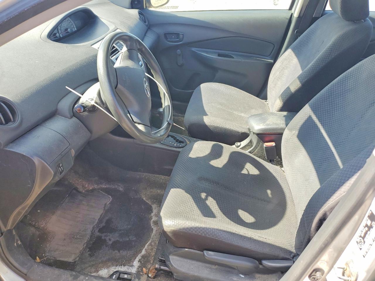 2007 Toyota Yaris Base - Фото 7