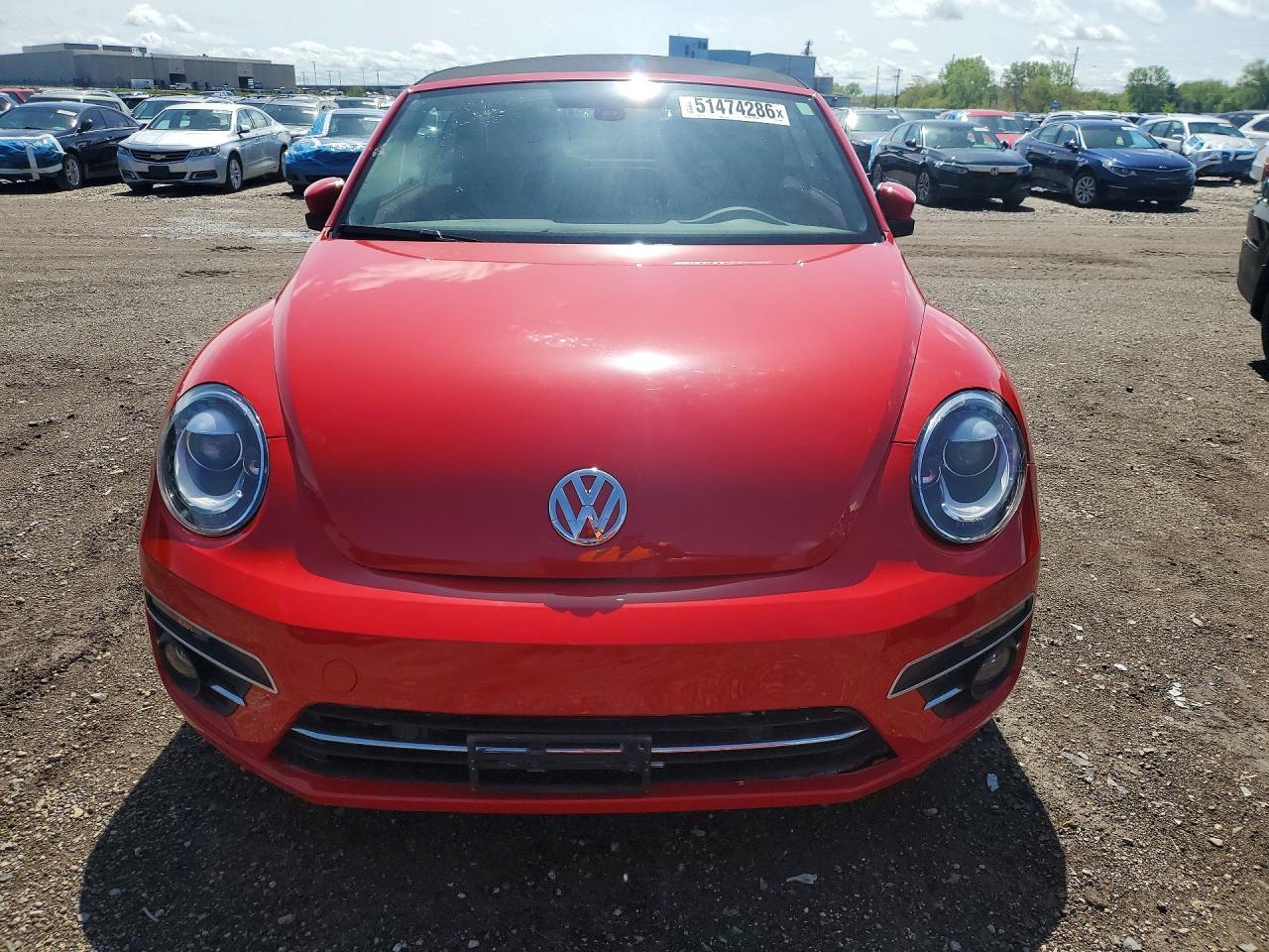 2018 Volkswagen Beetle S - Фото 5