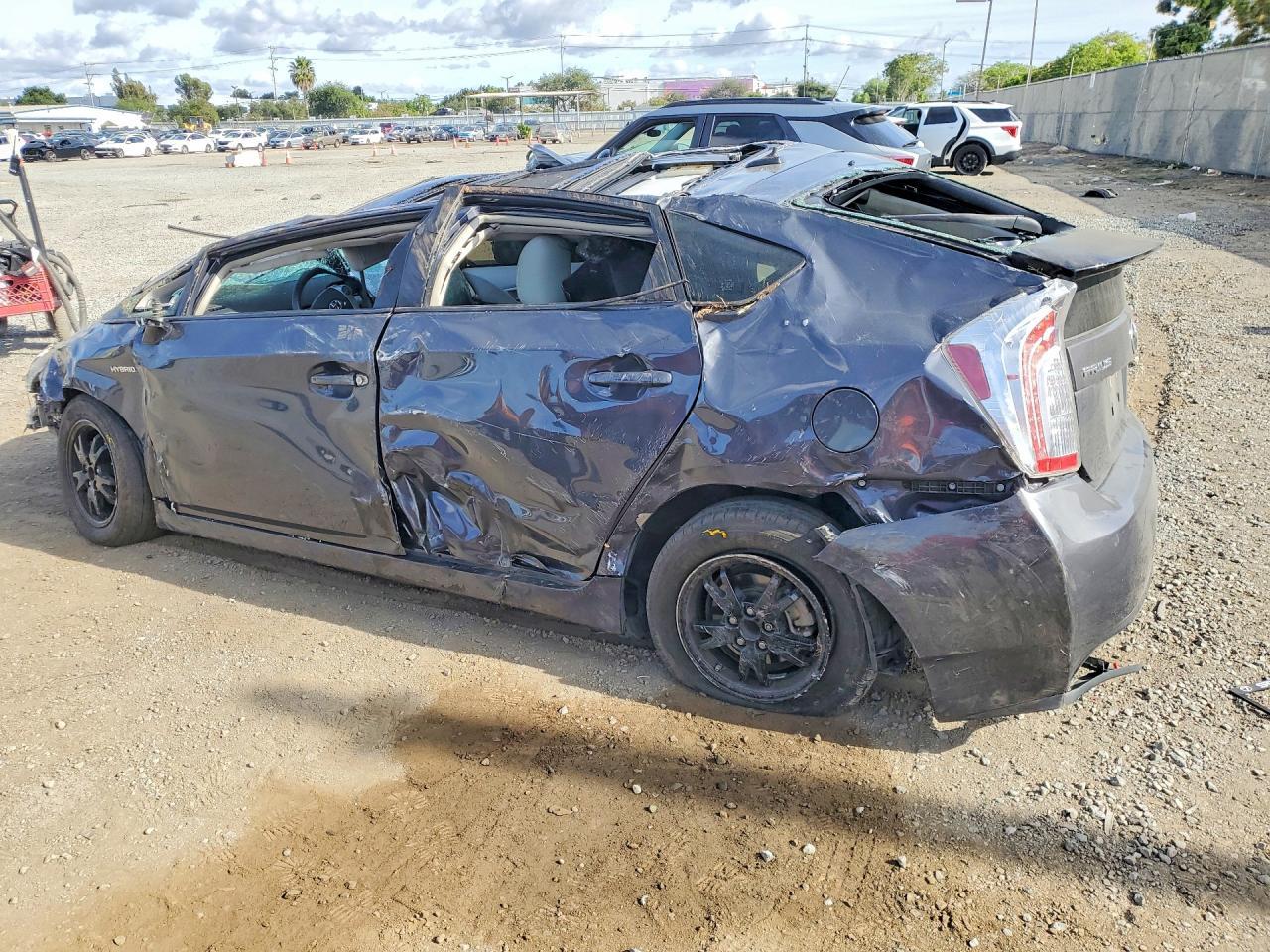 2013 Toyota Prius Four - Фото 2